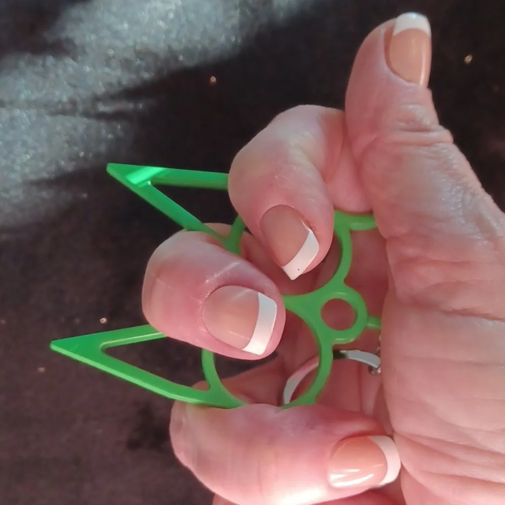 Safety kittypup keychain GREEN - Picture 4 of 4